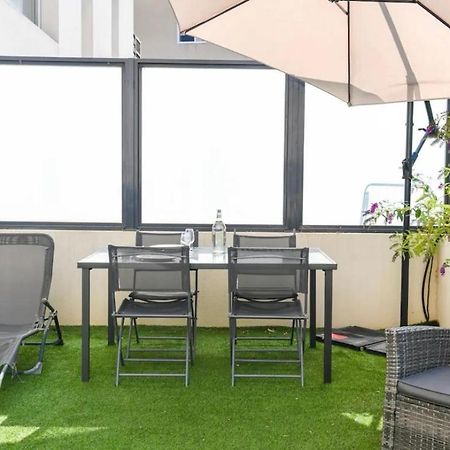 Superbe Appartement Avec Terrasse, Piscine & Parking Prive A Marseille Exterior photo